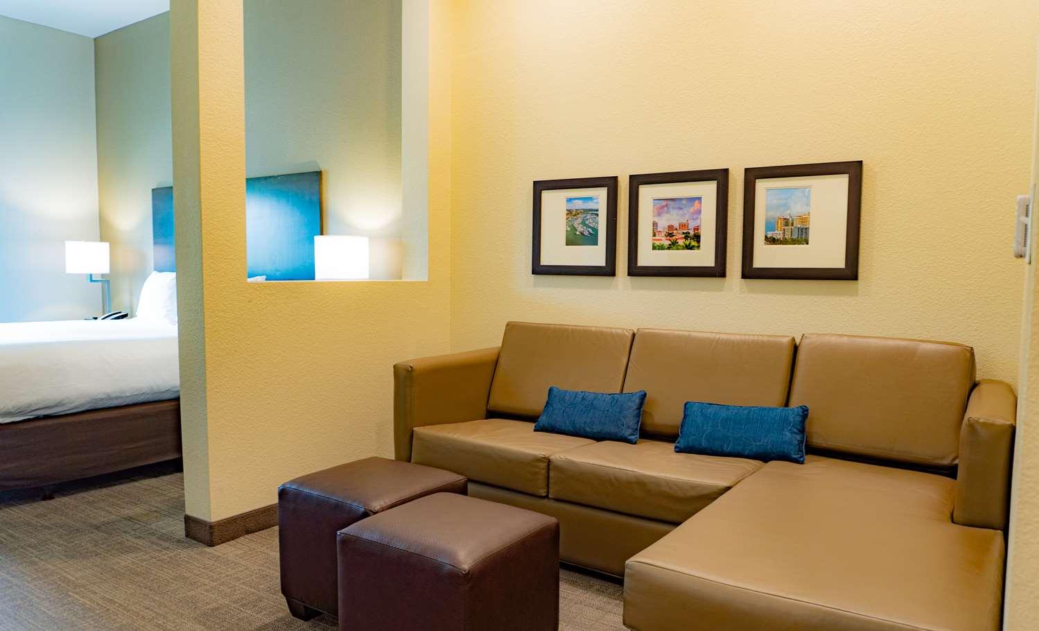 Ameniti Bay - Best Western Signature Collection Fruitville 외부 사진