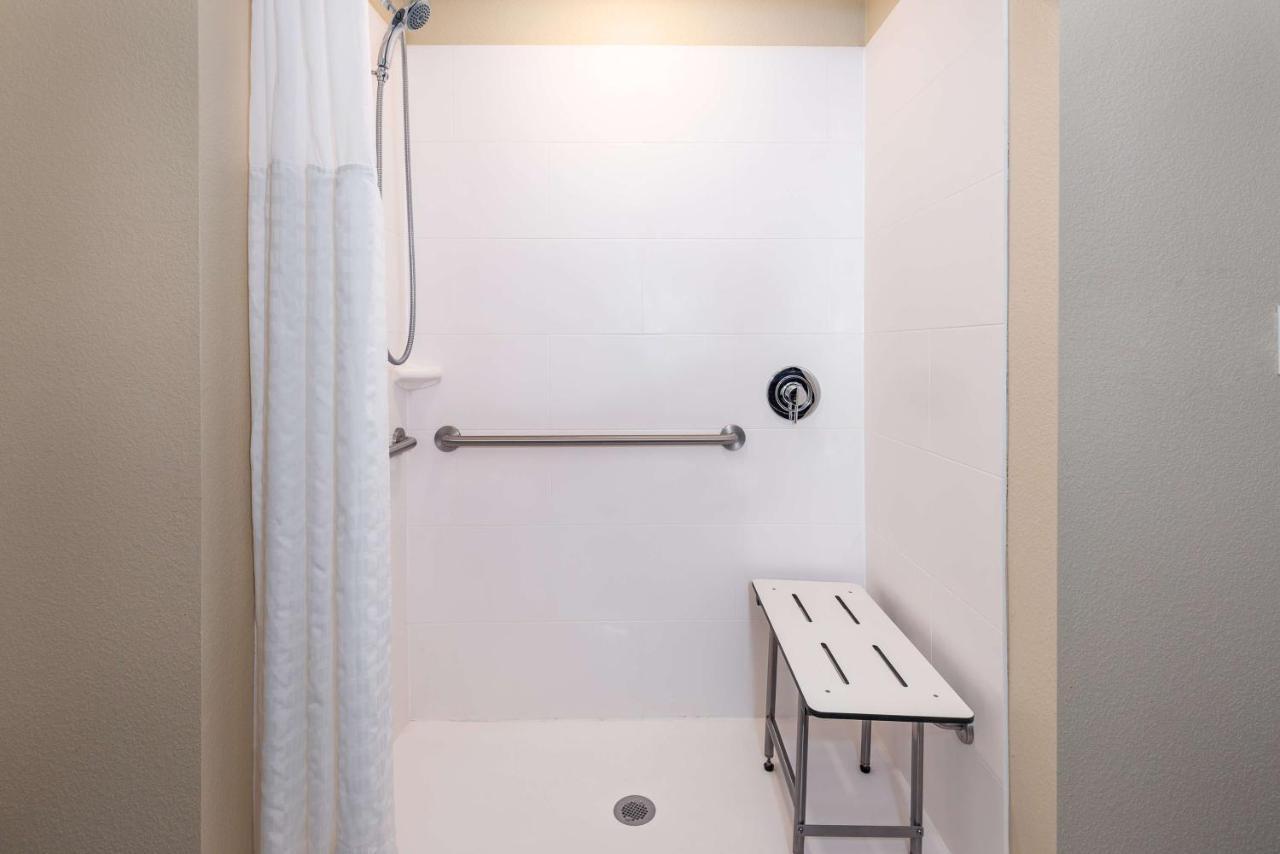 Ameniti Bay - Best Western Signature Collection Fruitville 외부 사진