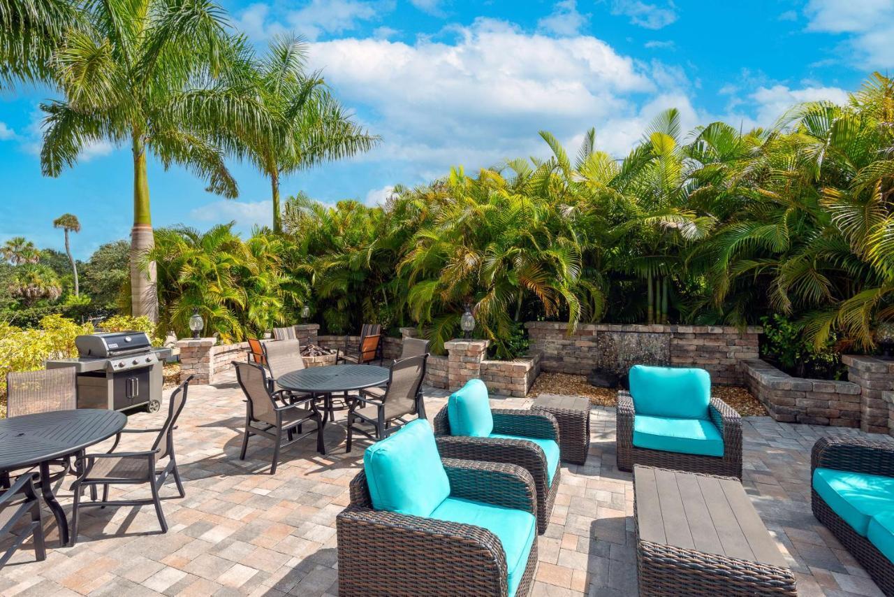 Ameniti Bay - Best Western Signature Collection Fruitville 외부 사진